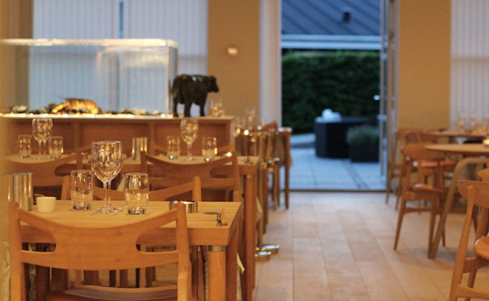 Molskroen Strandhotel Ebeltoft Exterior photo